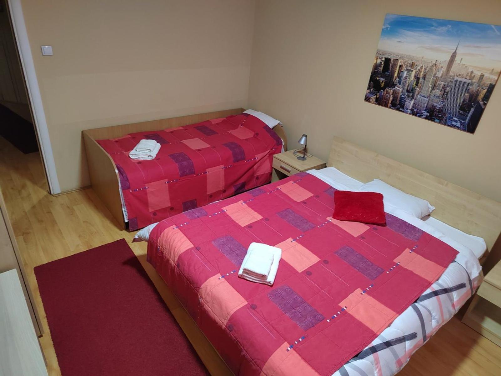 Ni Bed And Breakfast Majesty מראה חיצוני תמונה