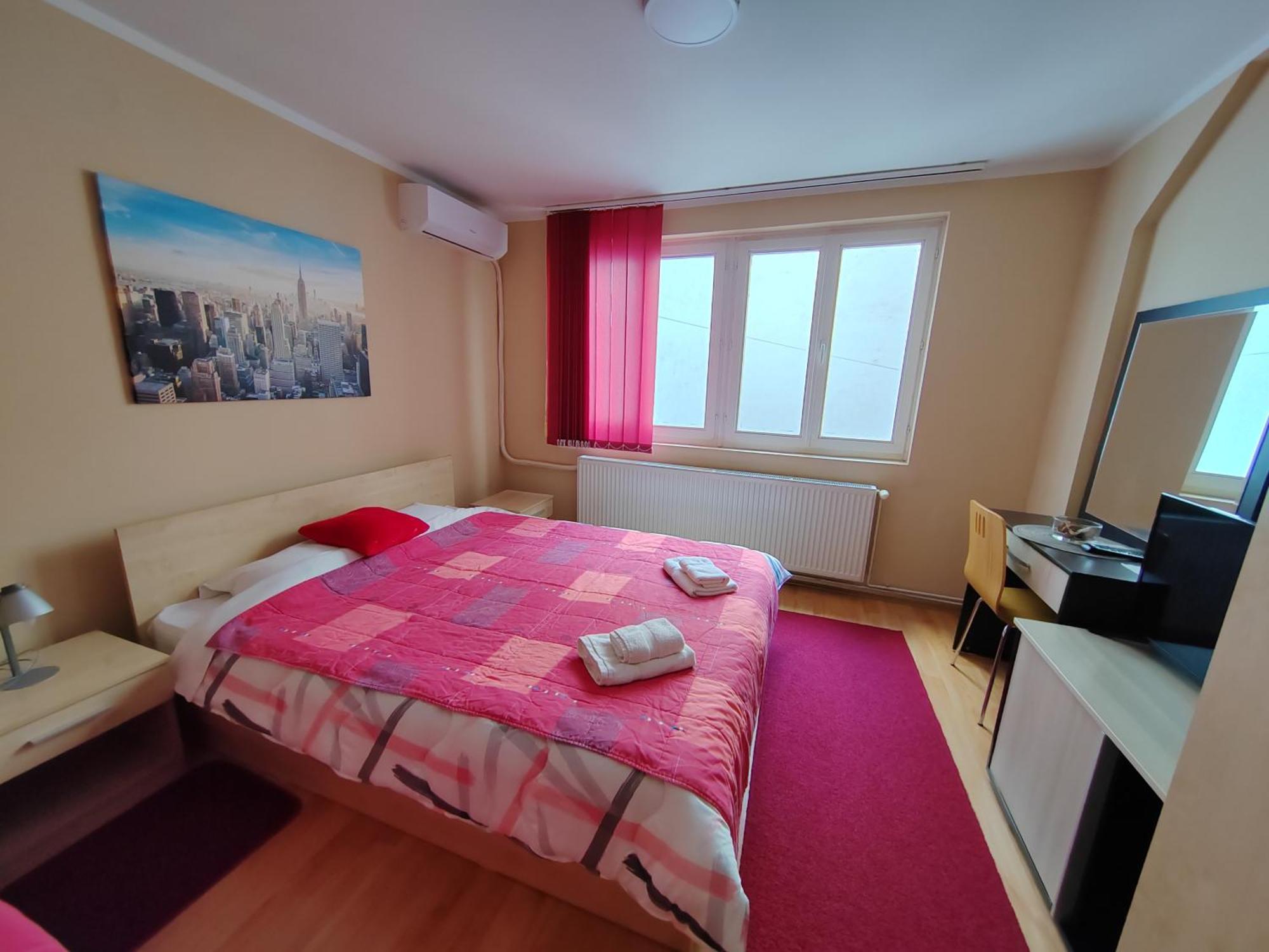 Ni Bed And Breakfast Majesty מראה חיצוני תמונה