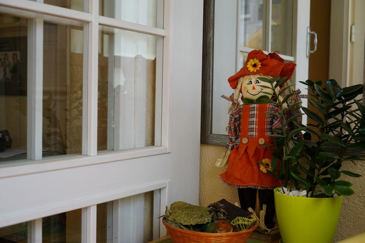 Ni Bed And Breakfast Majesty מראה חיצוני תמונה